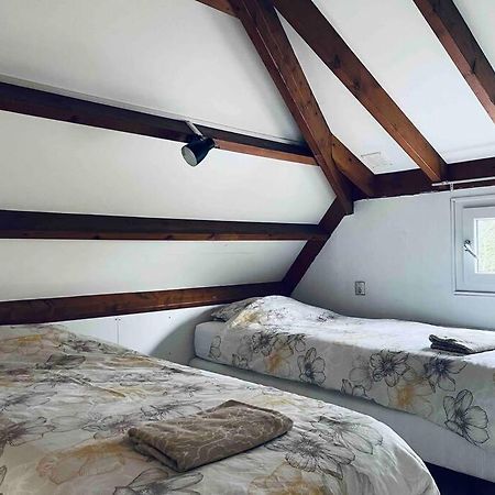 Leuke Bungalow In Noord-Holland Opmeer Esterno foto