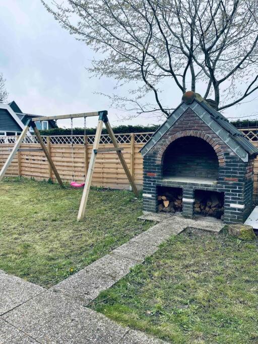 Leuke Bungalow In Noord-Holland Opmeer Esterno foto