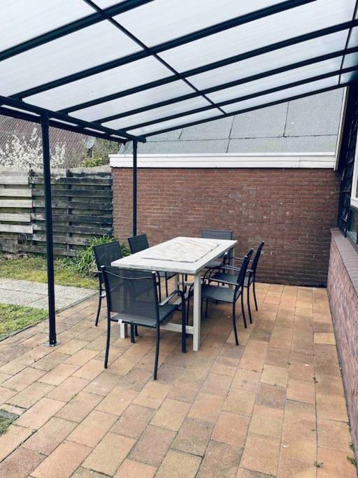 Leuke Bungalow In Noord-Holland Opmeer Esterno foto